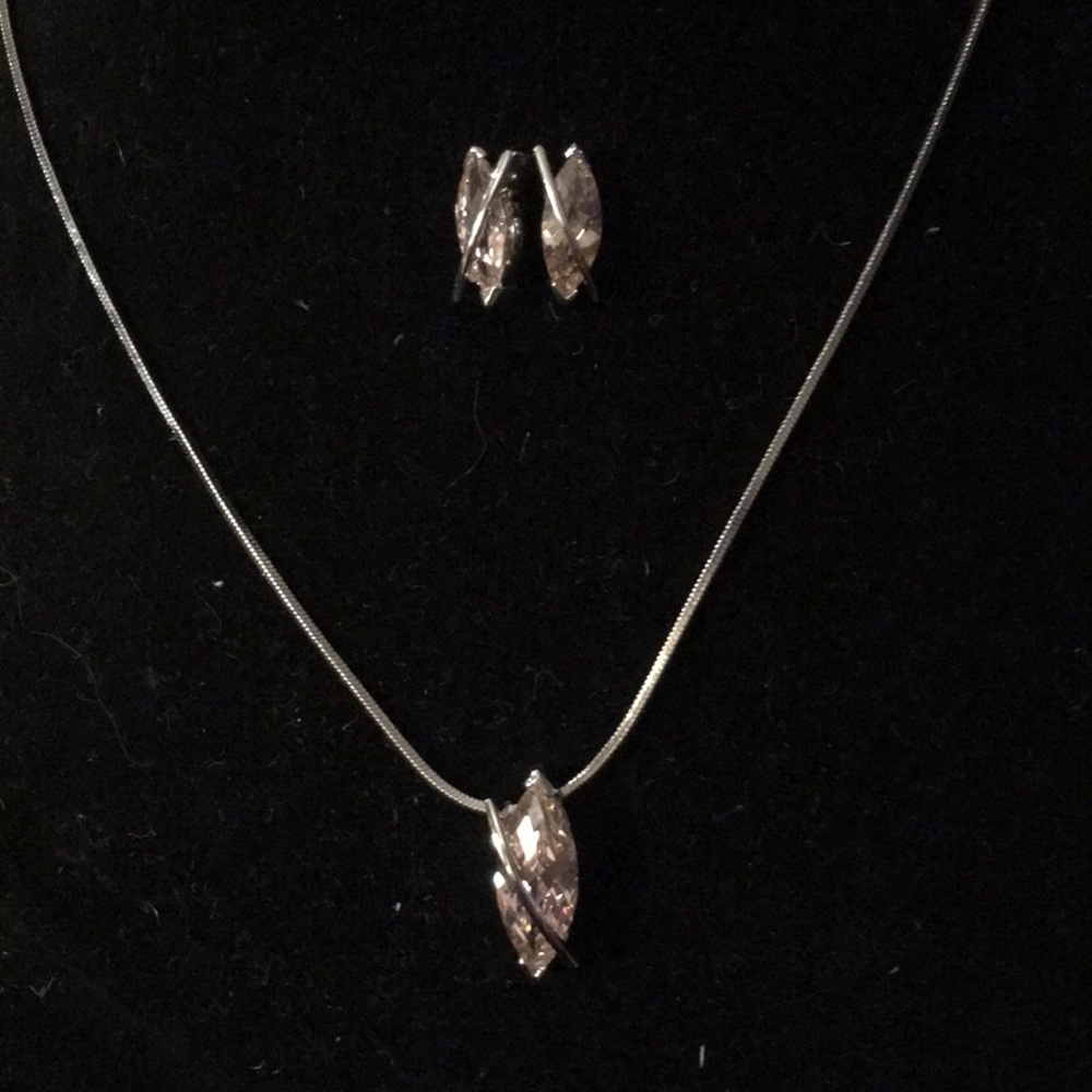 Cubic Zirconia pink necklace & matching earrings